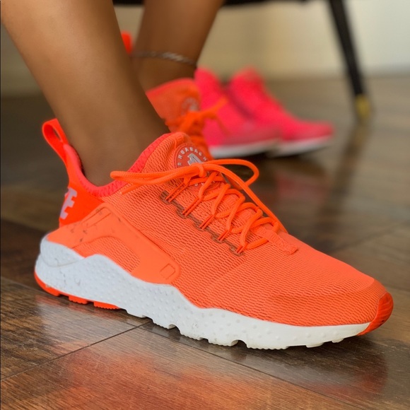 orange nike huaraches - Picture 2 of 3